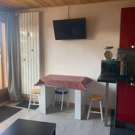 Studio Equipe / Centre Station لي كارو داراش المظهر الخارجي الصورة